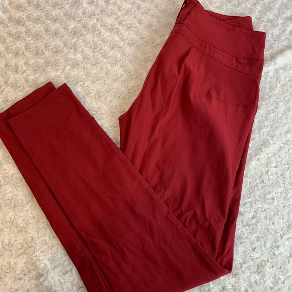O.S.C size 13 burgundy pants - Picture 5 of 5